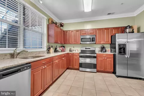 1961 Pawlet Dr, Crofton, MD 21114 photo 6