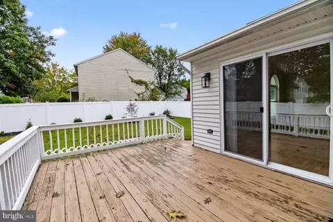 Exterior - 407 Lily Brook Ct, Pasadena, MD 21122 photo 2 of 3