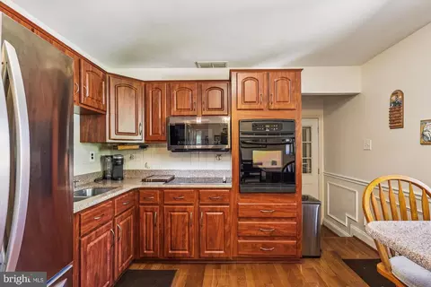 Kitchen - 98 Pine Dr, Annapolis, MD 21403 photo 3 of 3
