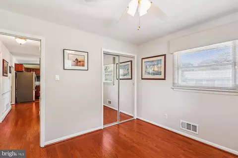 Bedroom - 98 Pine Dr, Annapolis, MD 21403 photo 4 of 4