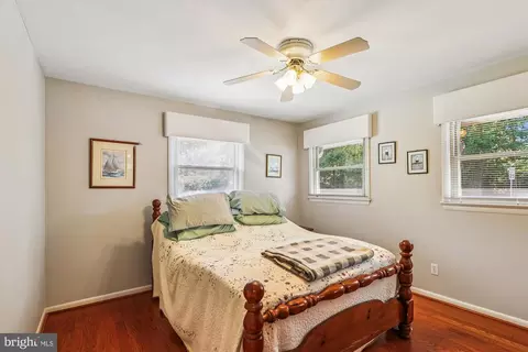 Bedroom - 98 Pine Dr, Annapolis, MD 21403 photo 1 of 4