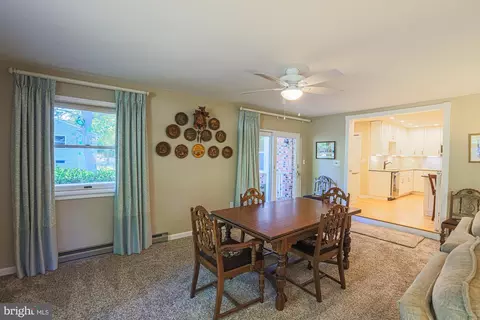 8425 Bussenius Rd, Pasadena, MD 21122 photo 14