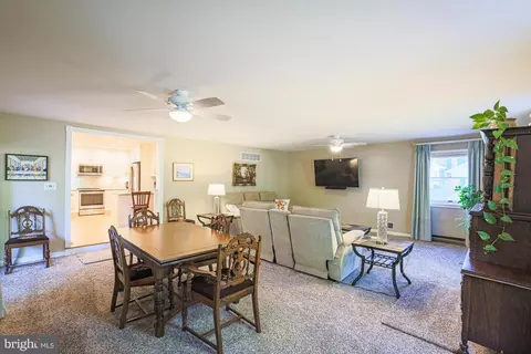 8425 Bussenius Rd, Pasadena, MD 21122 photo 13