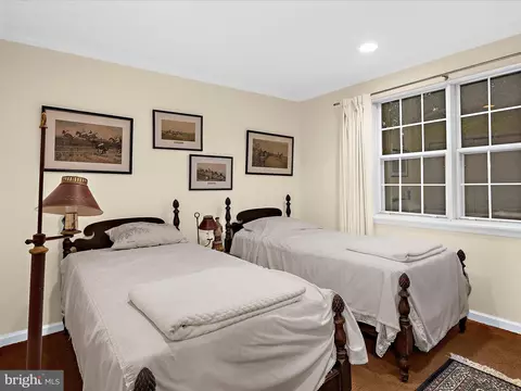 8230 Olney Ct, Pasadena, MD 21122 photo 20