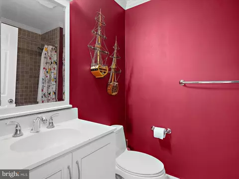 8230 Olney Ct, Pasadena, MD 21122 photo 27