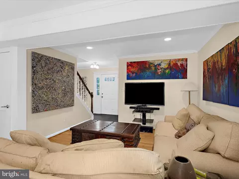 8230 Olney Ct, Pasadena, MD 21122 photo 11