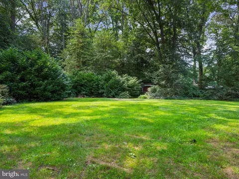 8230 Olney Ct, Pasadena, MD 21122 photo 36