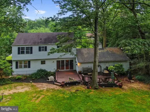 8230 Olney Ct, Pasadena, MD 21122 photo 40