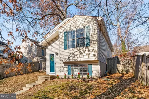802 203rd St, Pasadena, MD 21122