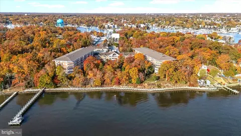 7101 Bay Front Dr #301, Annapolis, MD 21403