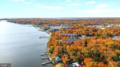 View/Area - 7101 Bay Front Dr #301, Annapolis, MD 21403 photo 4 of 19