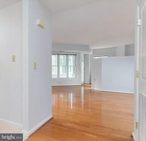 Living - 7101 Bay Front Dr #301, Annapolis, MD 21403 photo 3 of 8