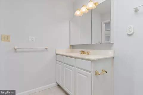 Other - 7101 Bay Front Dr #301, Annapolis, MD 21403 photo 5 of 14
