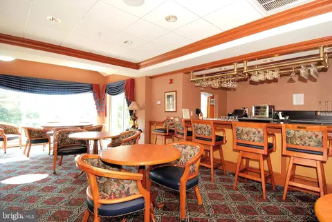 Dining - 7101 Bay Front Dr #301, Annapolis, MD 21403 photo 4 of 5