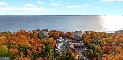 View/Area - 7101 Bay Front Dr #301, Annapolis, MD 21403 photo 15 of 19