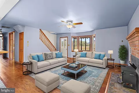 Living - 1650 Cedar Ln, Shady Side, MD 20764 photo 2 of 7