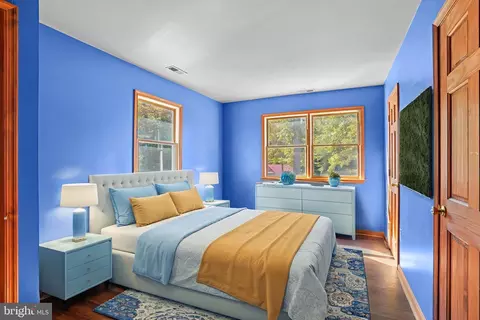 Bedroom - 1650 Cedar Ln, Shady Side, MD 20764 photo 4 of 6