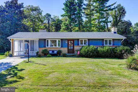 Exterior - 1299 Montclair Dr, Pasadena, MD 21122 photo 1 of 10