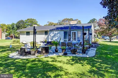 Exterior - 1299 Montclair Dr, Pasadena, MD 21122 photo 8 of 10