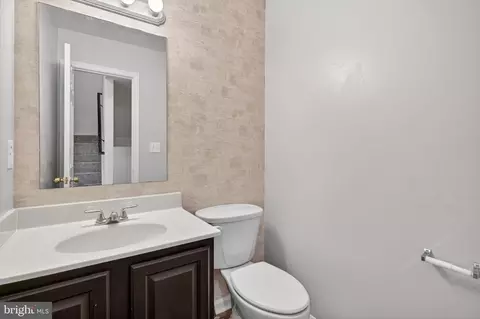 Entry Way - 266 Brock Bridge Rd, Laurel, MD 20724 photo 2 of 3
