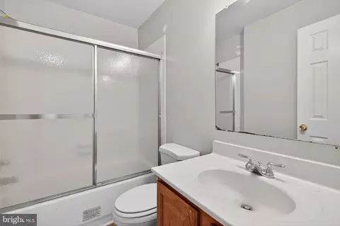 Bath - 266 Brock Bridge Rd, Laurel, MD 20724 photo 2 of 2