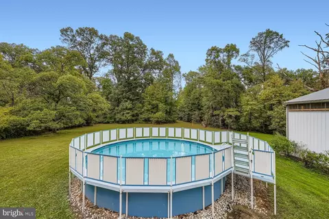 Exterior - 1230 Breitwert Ave, Odenton, MD 21113 photo 6 of 6