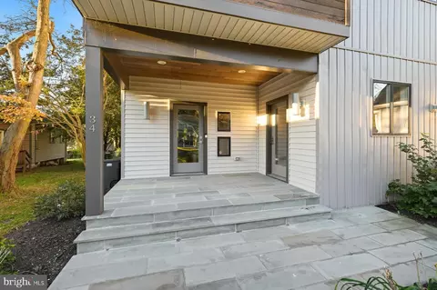 34 Johnson Rd, Pasadena, MD 21122 photo 2