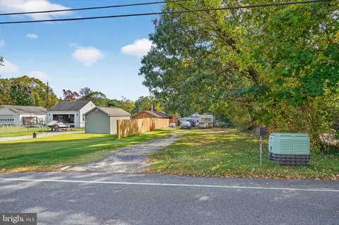 Other - 8198 Forest Glen Dr, Pasadena, MD 21122 photo 2 of 5