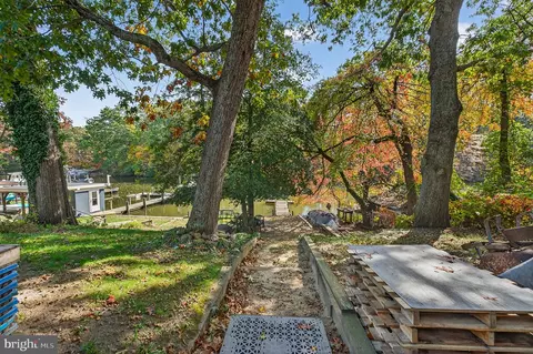 Exterior - 8198 Forest Glen Dr, Pasadena, MD 21122 photo 11 of 15
