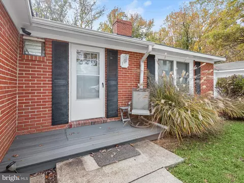 Exterior - 3 Park Ln, Annapolis, MD 21403 photo 1 of 11