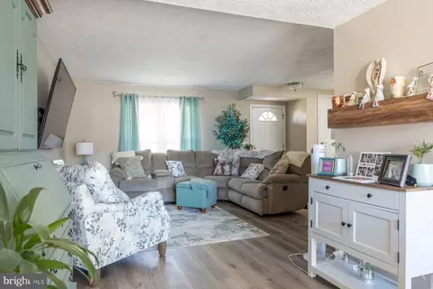 Other - 7954 Cobbler Ln, Pasadena, MD 21122 photo 6 of 8