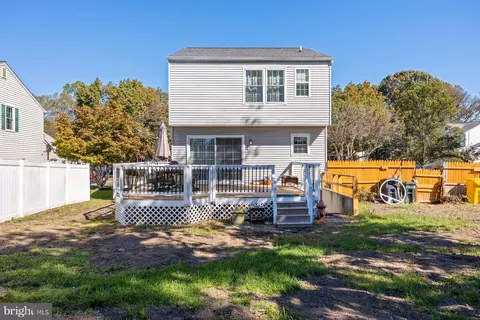 Exterior - 7954 Cobbler Ln, Pasadena, MD 21122 photo 6 of 6