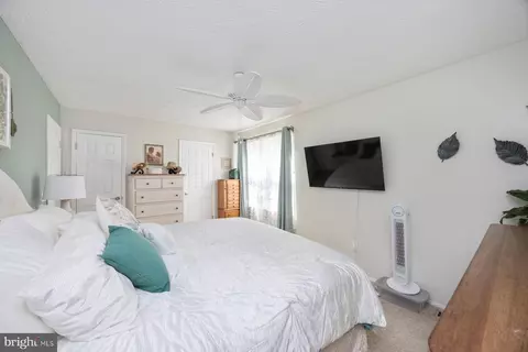 Bedroom - 7954 Cobbler Ln, Pasadena, MD 21122 photo 3 of 5
