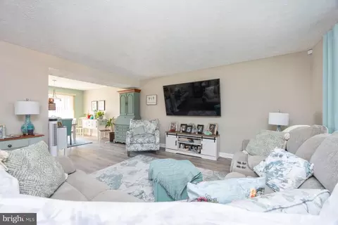 Other - 7954 Cobbler Ln, Pasadena, MD 21122 photo 2 of 8