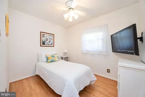 301 Light Street Ave, Pasadena, MD 21122 photo 14