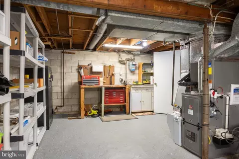 301 Light Street Ave, Pasadena, MD 21122 photo 21