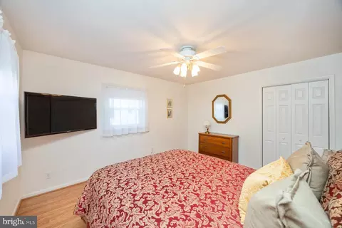 301 Light Street Ave, Pasadena, MD 21122 photo 16
