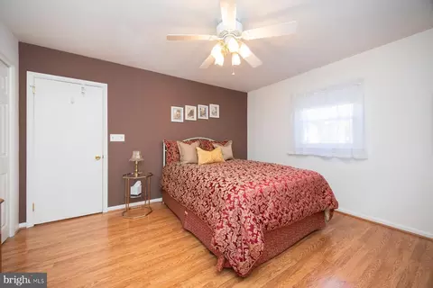 301 Light Street Ave, Pasadena, MD 21122 photo 15