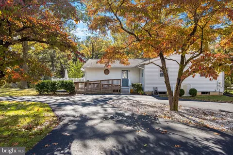 301 Light Street Ave, Pasadena, MD 21122 photo 28