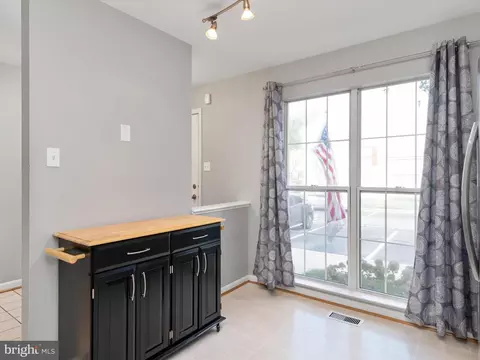 654 Lions Gate Ln, Odenton, MD 21113 photo 10