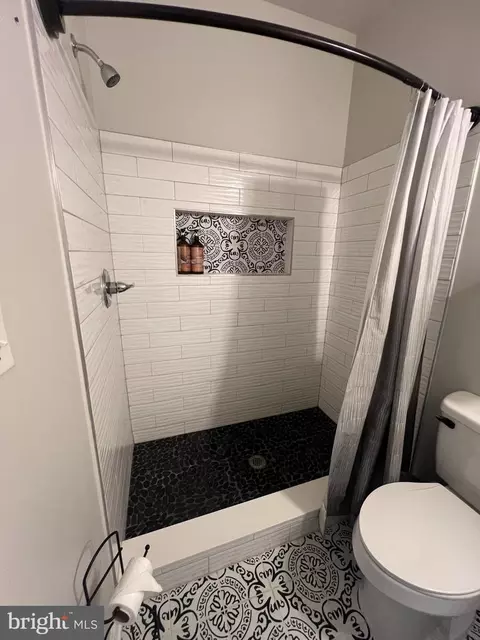 Bath - 3106 Laurel Hill Rd, Hanover, MD 21076 photo 6 of 6
