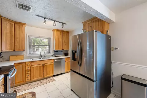 Kitchen - 530 Rita Dr, Odenton, MD 21113 photo 1 of 2
