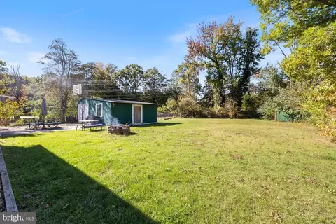 Exterior - 530 Rita Dr, Odenton, MD 21113 photo 5 of 6