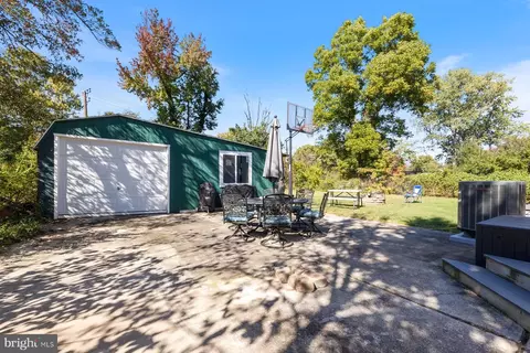 Exterior - 530 Rita Dr, Odenton, MD 21113 photo 4 of 6