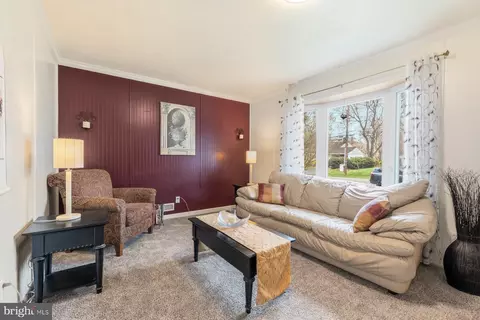 Living - 530 Rita Dr, Odenton, MD 21113 photo 1 of 1