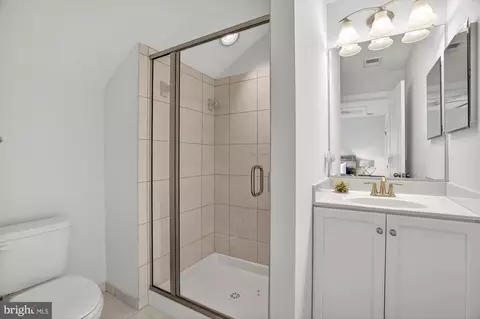 Bath - 606 James Walker Pl, Annapolis, MD 21401 photo 2 of 2