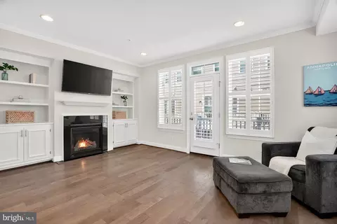 Living - 606 James Walker Pl, Annapolis, MD 21401 photo 2 of 2