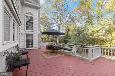 Exterior - 100 Asquithoaks Ln, Arnold, MD 21012 photo 5 of 20