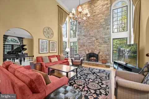 Living - 100 Asquithoaks Ln, Arnold, MD 21012 photo 1 of 2