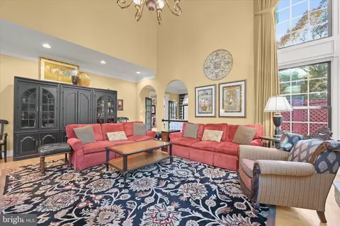 Living - 100 Asquithoaks Ln, Arnold, MD 21012 photo 2 of 2